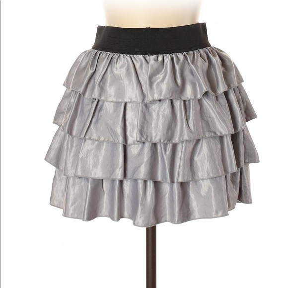 Material Girl Silver Metallic Ruffled Mini Skirt - Picture 2 of 12